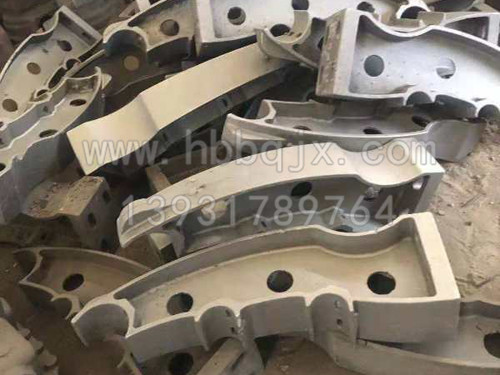 鑄鋼防撞護(hù)欄立柱