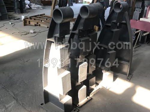 公路護(hù)欄底座的維護(hù)方法與應(yīng)用