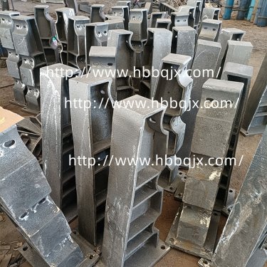 高速公路防撞鑄鋼鑄鐵橋梁護(hù)欄支架立柱